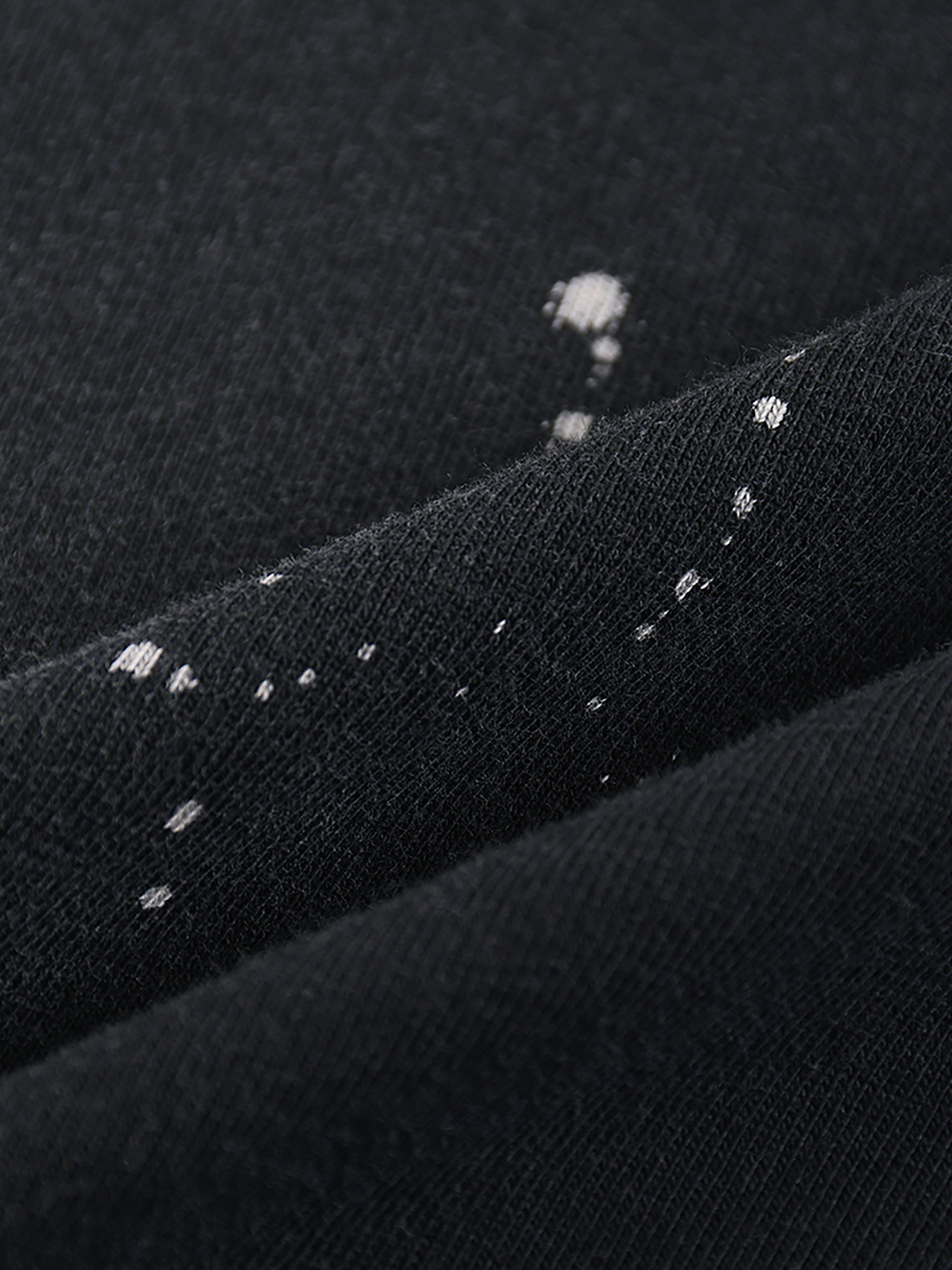 Dust Tee